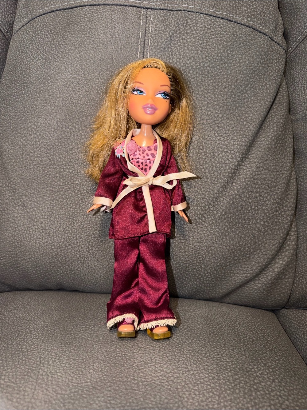 Bratz Nighty-Nite Yasmine with collector card
